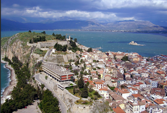 Μπαίνει σε τροχιά υλοποίησης το έργο θωράκισης της Αρβανιτιάς στο Ναύπλιο από την Περιφέρεια Πελοποννήσου